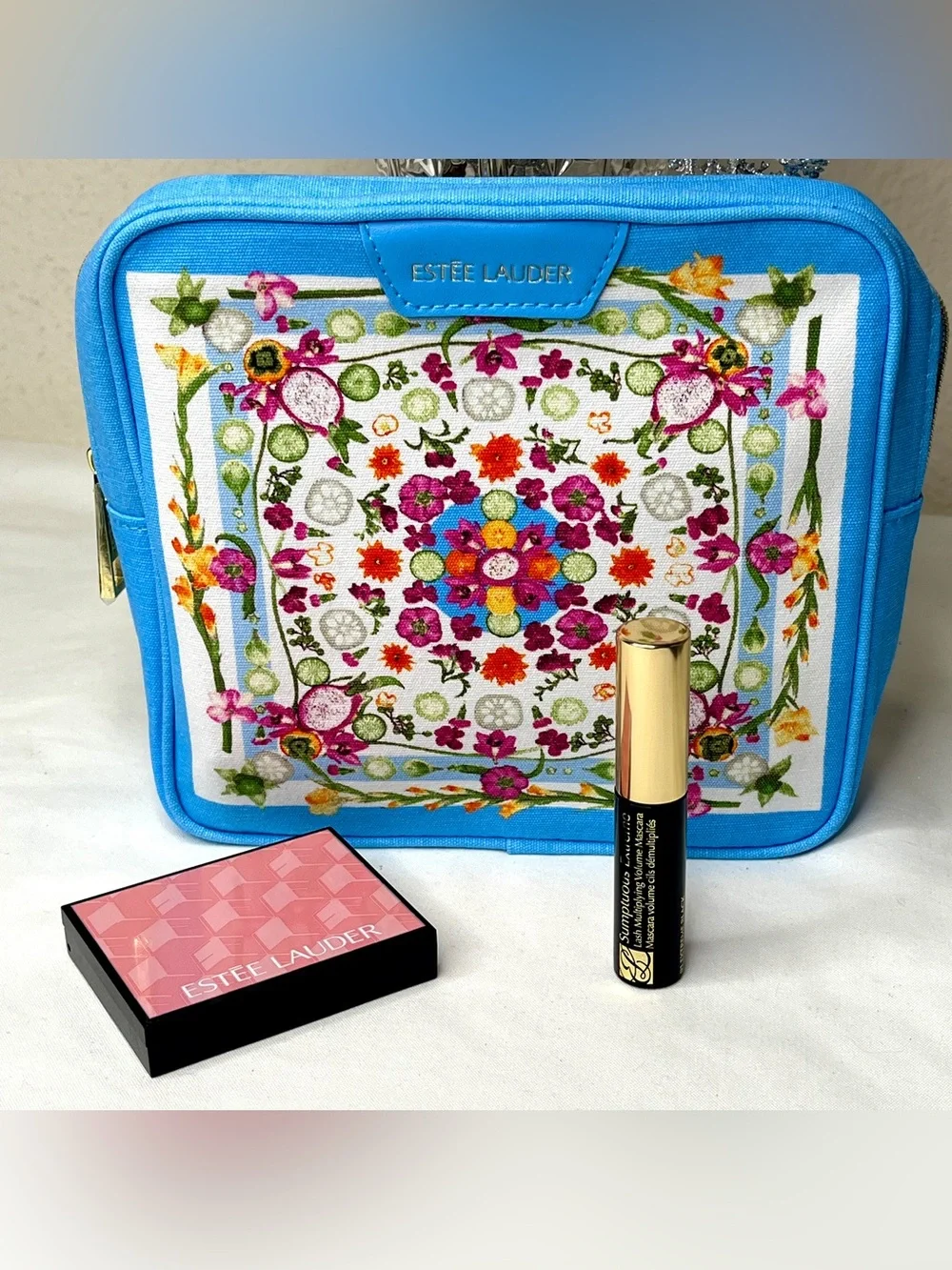 Estee Lauder Bronze Goddess 02 Medium Powder Bronzer Sumptuous Mascara & Bag Set